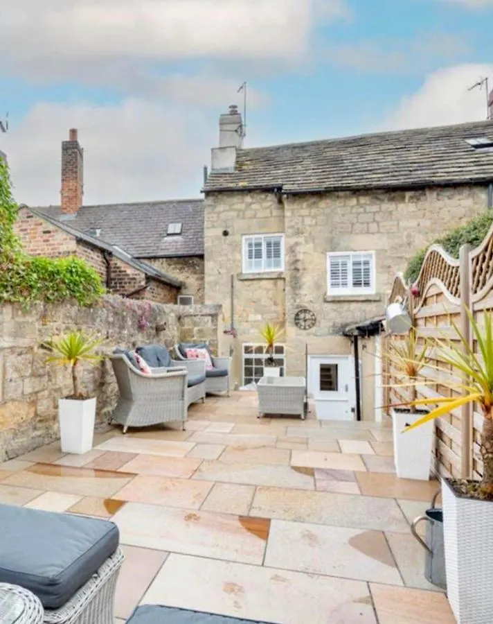 Castle Yard Cottage Knaresborough 0*,