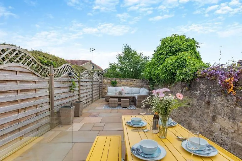 Castle Yard Cottage Knaresborough